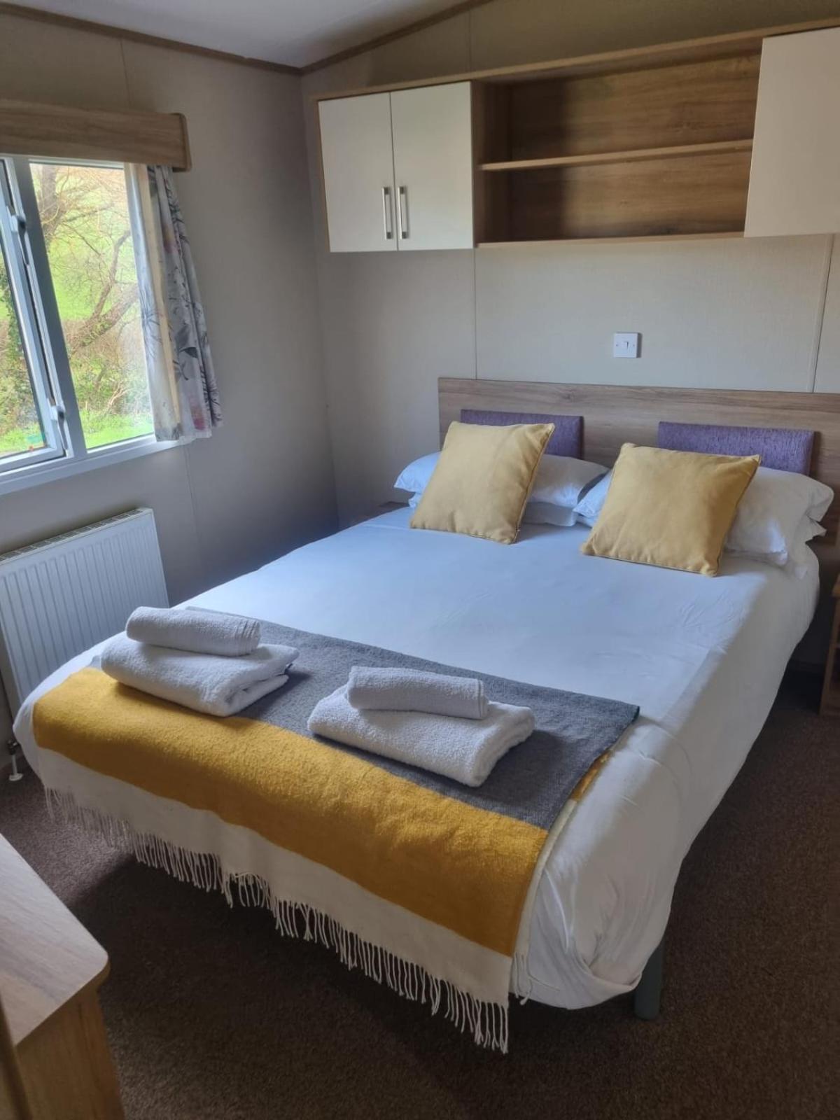 Newquay Bay Porth Caravan - 6 Berth エクステリア 写真