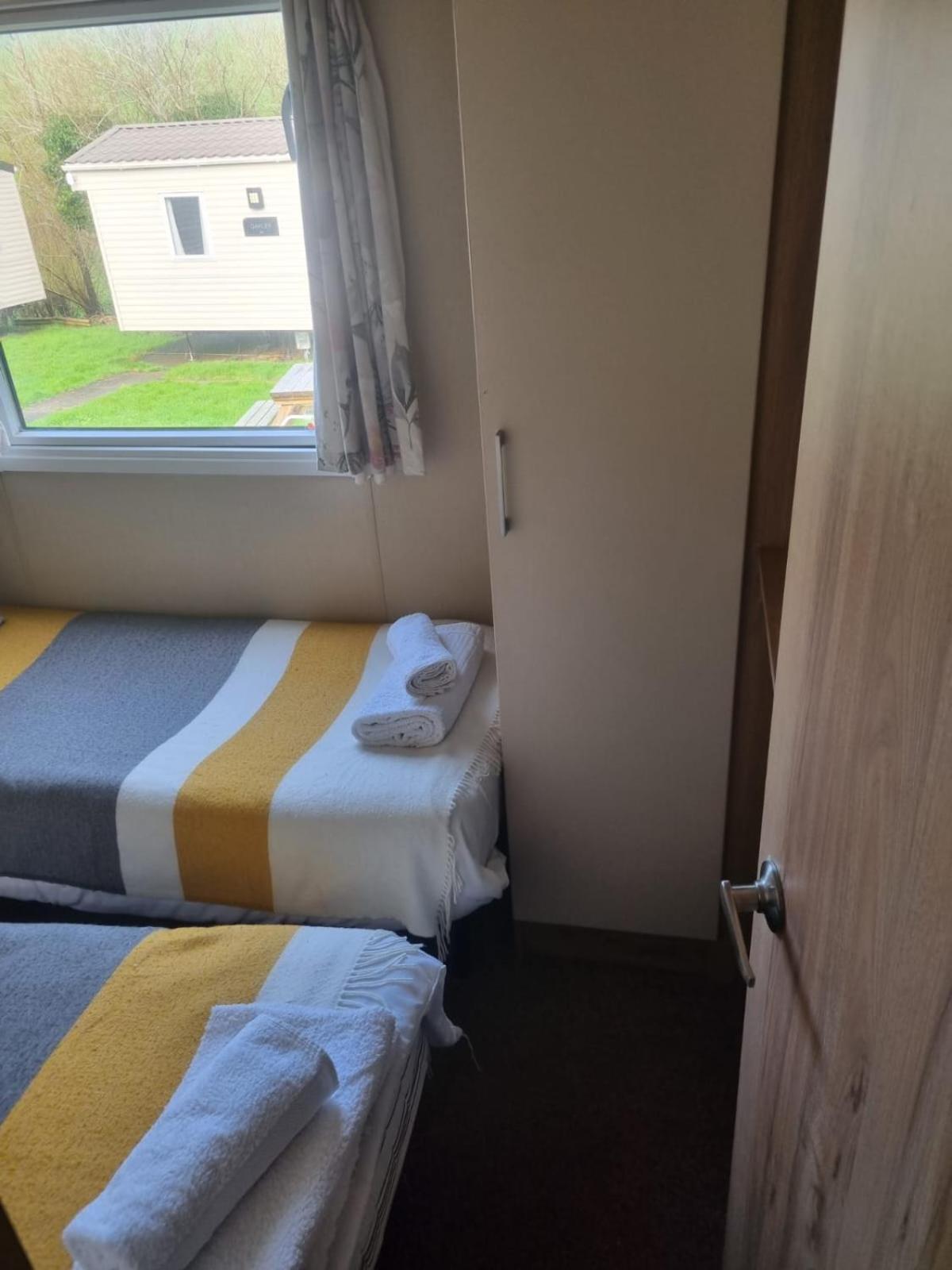 Newquay Bay Porth Caravan - 6 Berth エクステリア 写真
