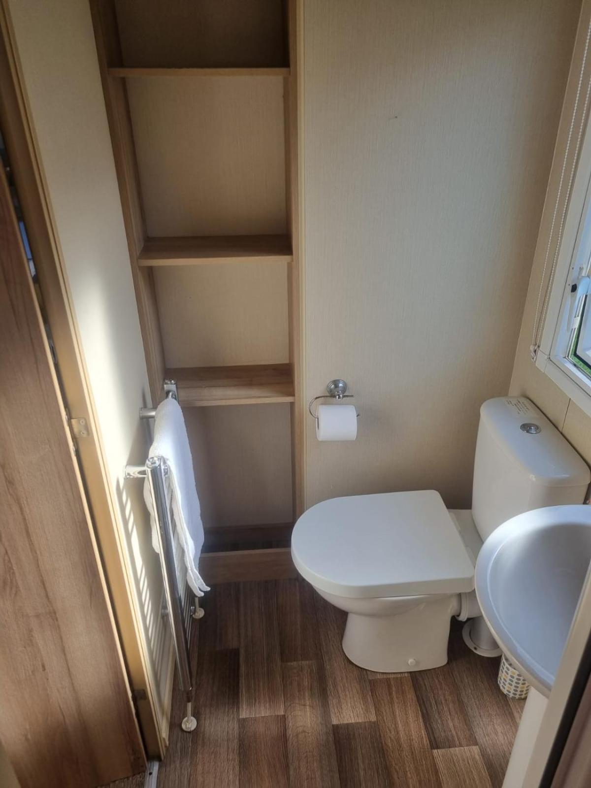 Newquay Bay Porth Caravan - 6 Berth エクステリア 写真